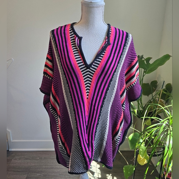 Tira Turk poncho Size M/L - Picture 4 of 7